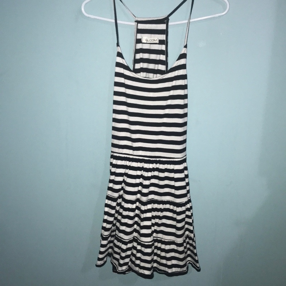 Adorable NWOT super soft striped dress - Picture 3 of 6